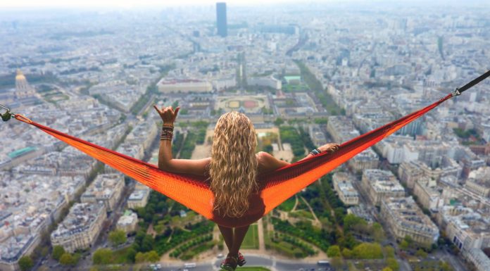 How to explore the iconic Landmarks in Paris from Home?