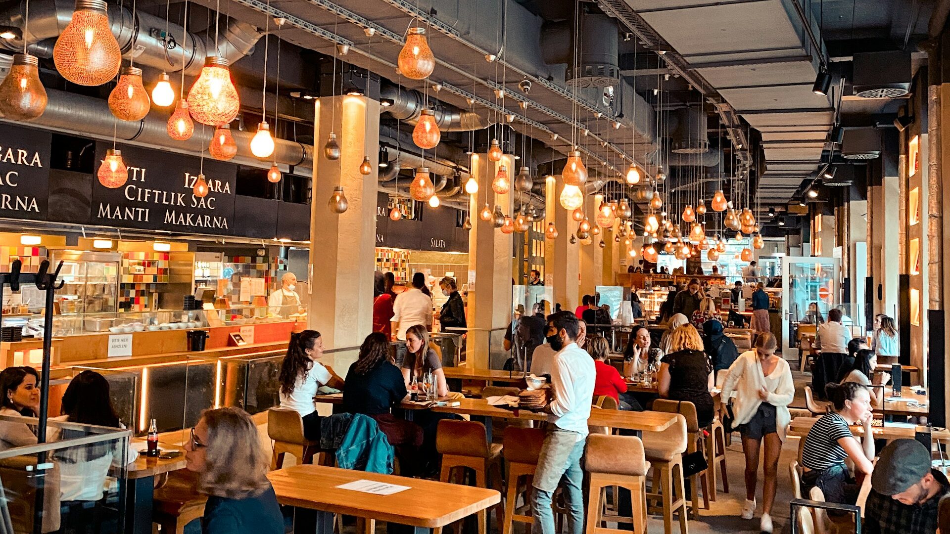 Hamburg Food Court